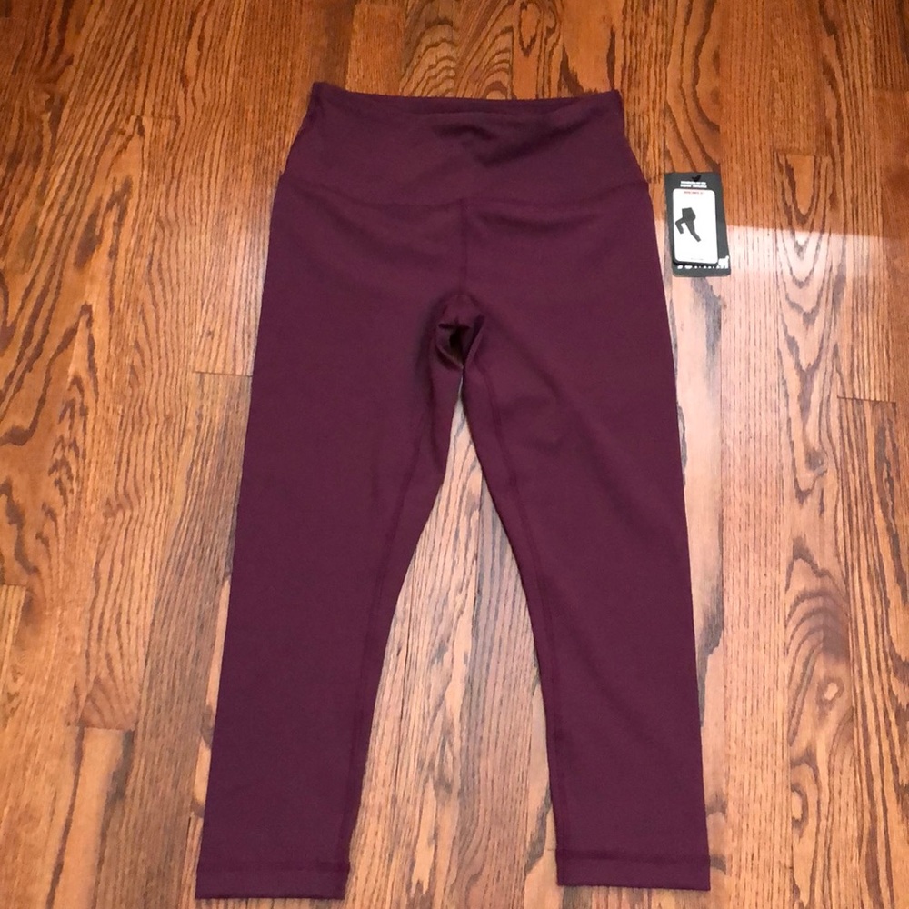 90 Degree by Reflex Lux Capri Yoga Pants M High Rise NWT